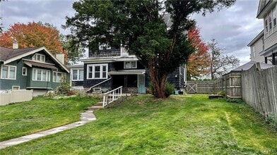 106 Maple St in Rome, NY - Building Photo - Building Photo