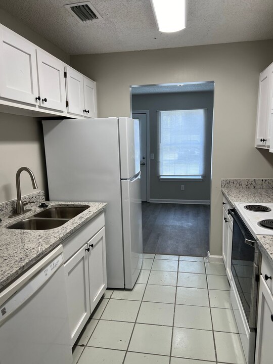 736 Morningside Ln in St. Marys, GA - Building Photo