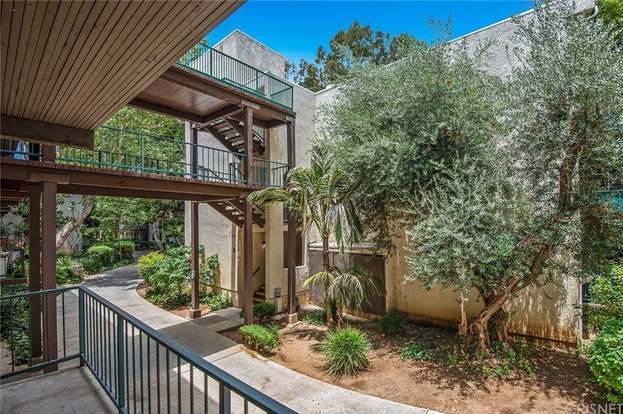 5460 White Oak Ave, Unit G108 in Los Angeles, CA - Foto de edificio - Building Photo