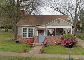 1401 12th Ave N in Columbus, MS - Building Photo