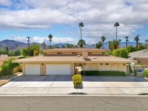 74465 Driftwood Dr, Unit 3 in Palm Desert, CA - Building Photo - Building Photo
