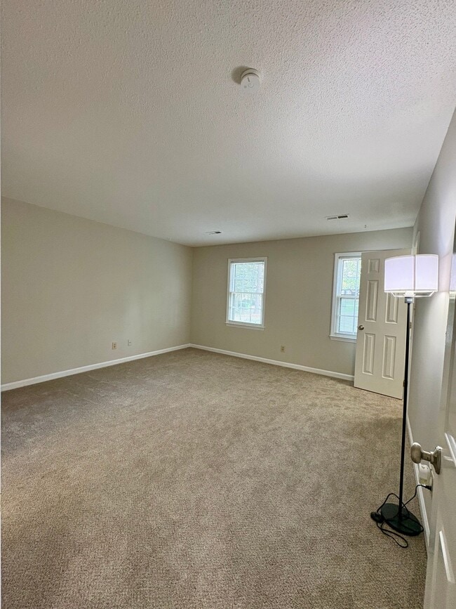 5208 Windwood Ct in Raleigh, NC - Building Photo - Building Photo