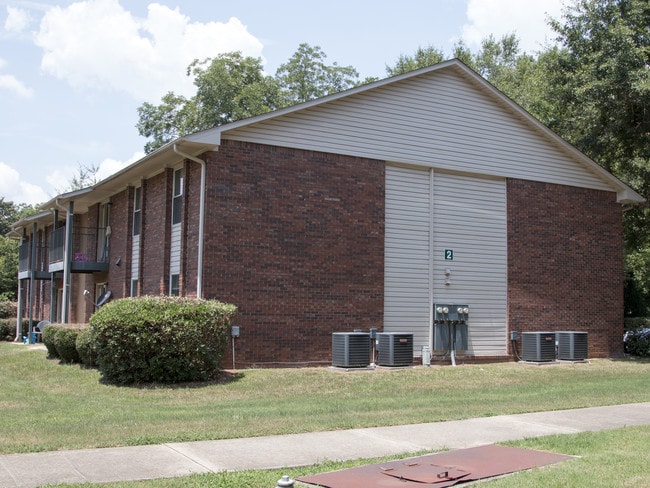 Orchard Park Apartments in Ridge Spring, SC - Building Photo - Building Photo