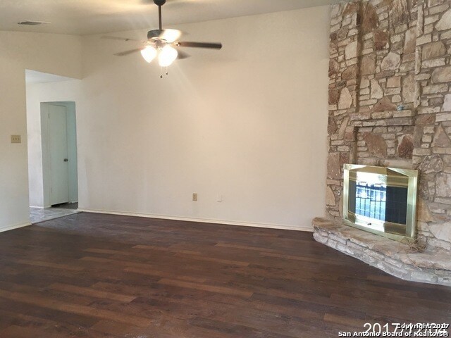 4203 Desert Gold Dr in San Antonio, TX - Building Photo - Building Photo