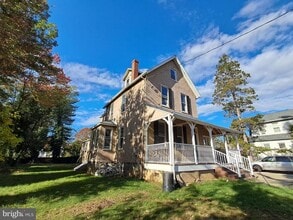 108 S Clifton Ave in Aldan, PA - Building Photo - Building Photo