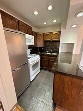 217 Kelp St, Unit 217 Kelp St. in Manhattan Beach, CA - Building Photo - Building Photo