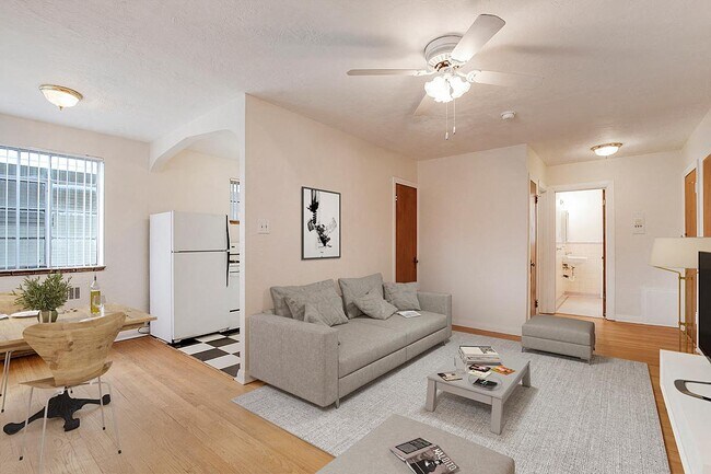 Elegante Apartments in Denver, CO - Foto de edificio - Building Photo