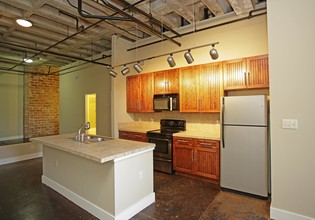 Muller's Lofts in Lake Charles, LA - Building Photo - Interior Photo