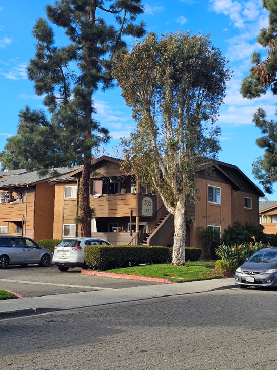 505 Calle Montecito in Oceanside, CA - Building Photo