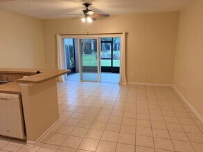 773 Crystal Way in Orange Park, FL - Building Photo - Building Photo