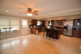 5215 Sanford Rd in Houston, TX - Building Photo - Building Photo