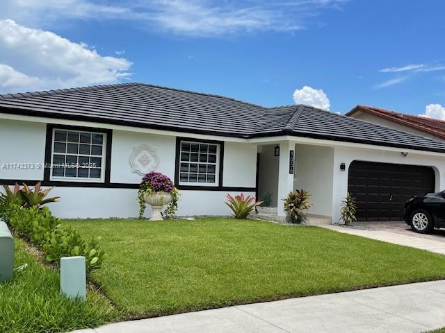 1056 NW 128th Ave in Miami, FL - Foto de edificio