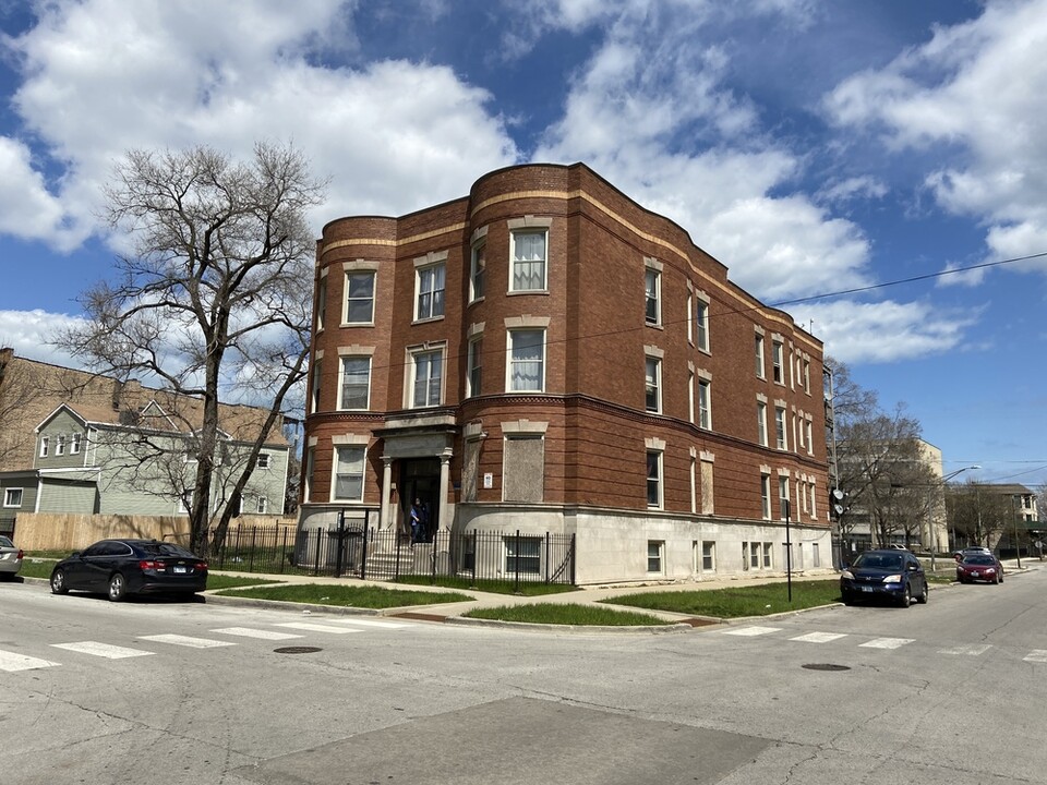 7157 S Yale Ave in Chicago, IL - Building Photo