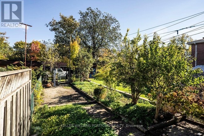 property at 821 Gladstone Ave