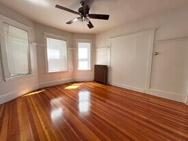 39 Turner St, Unit 1 in Boston, MA - Building Photo