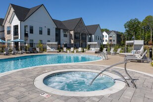 The BLVD at Wilson Crossings in Wyoming, MI - Building Photo