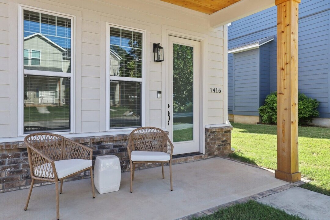 1416 S Duncan Ave in Fayetteville, AR - Building Photo