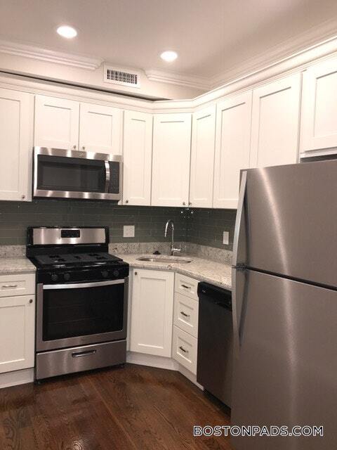 19 Perrin St in Boston, MA - Foto de edificio - Building Photo