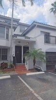 751 SW 148th Ave, Unit 10 in Davie, FL - Building Photo