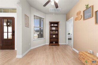 1820 Meadow Crest in Salado, TX - Building Photo - Building Photo