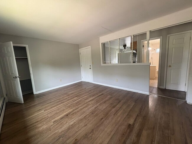 1105 Ella T Grasso Blvd, Unit 2R