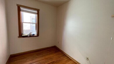 2314 N Laramie Ave, Unit 1 in Chicago, IL - Building Photo - Building Photo