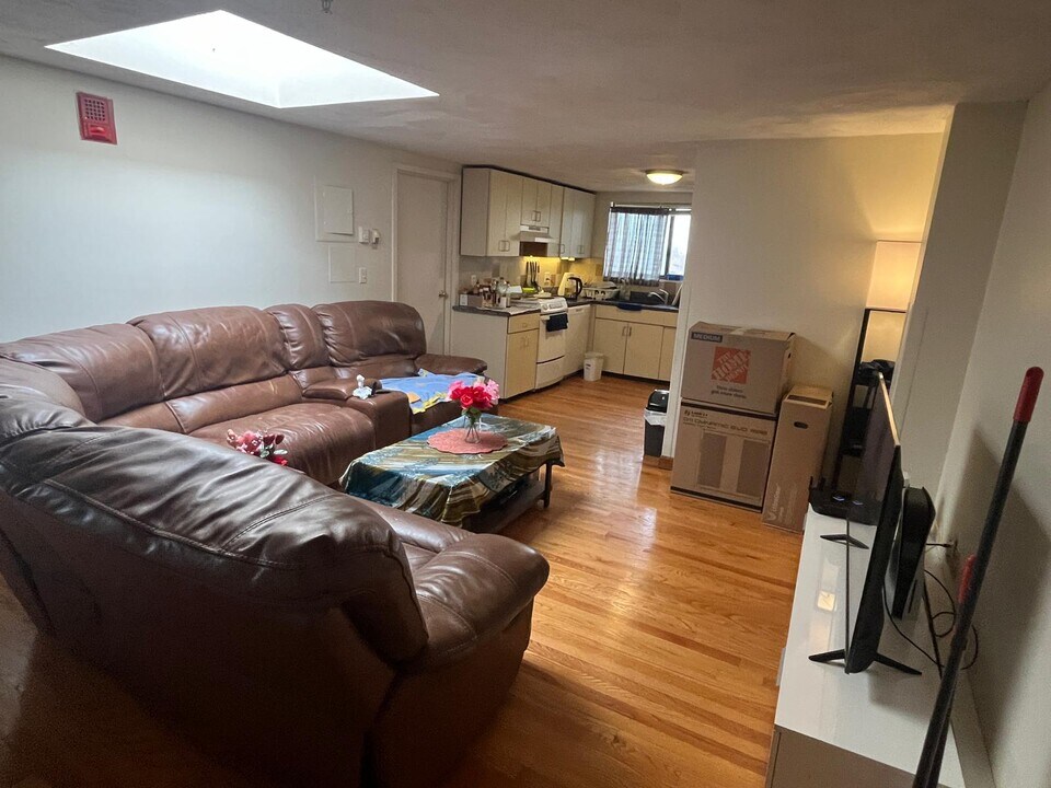 39 Symphony Rd, Unit 43 in Boston, MA - Building Photo
