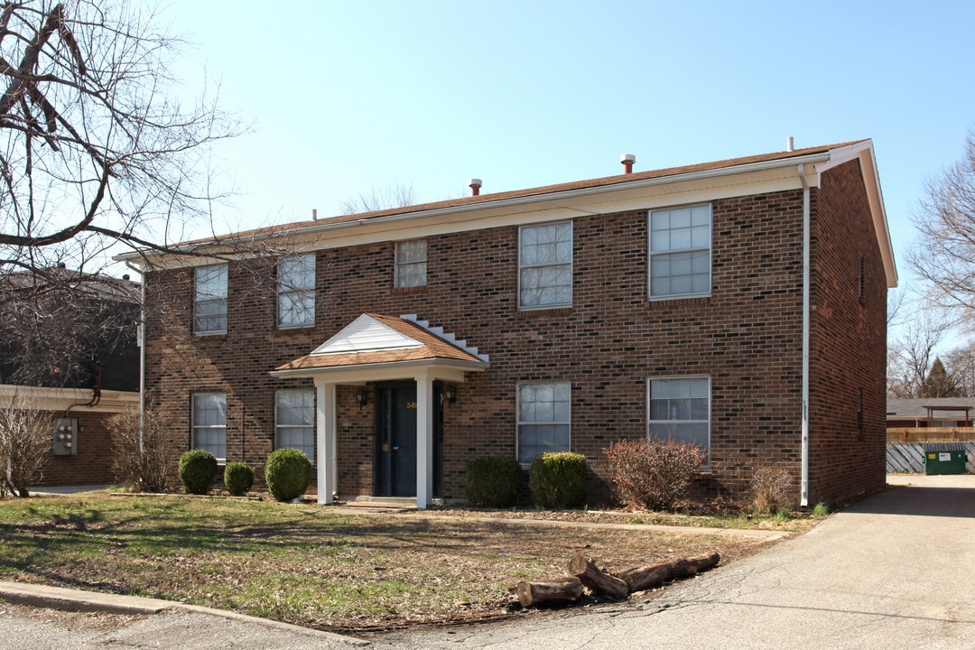 3410 Breckenridge Ln in Louisville, KY - Foto de edificio