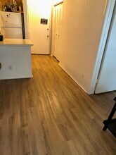 2401 Riverside Dr, Unit 514 in Coral Springs, FL - Building Photo - Building Photo