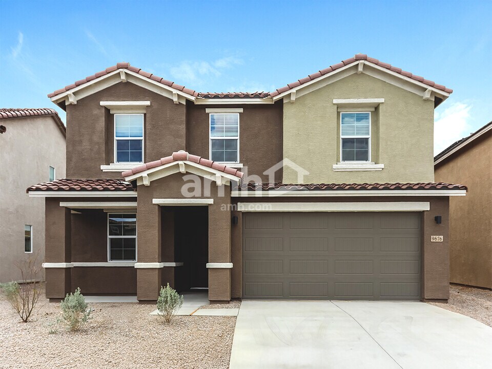 9596 Harkes Dr in Tucson, AZ - Building Photo