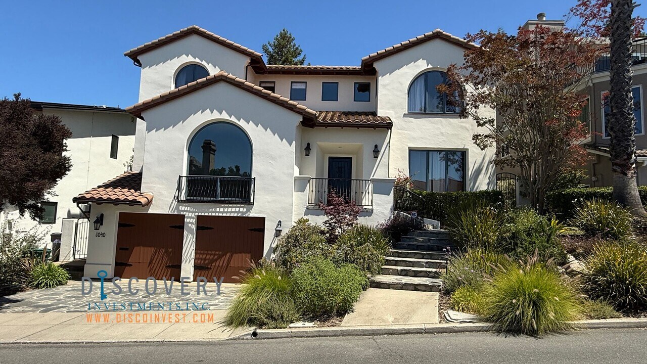 6040 Contra Costa Rd in Oakland, CA - Building Photo
