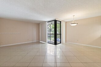 1915 Lavers Cir in Delray Beach, FL - Building Photo - Building Photo