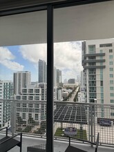 2500 Biscayne Blvd in Miami, FL - Foto de edificio - Building Photo