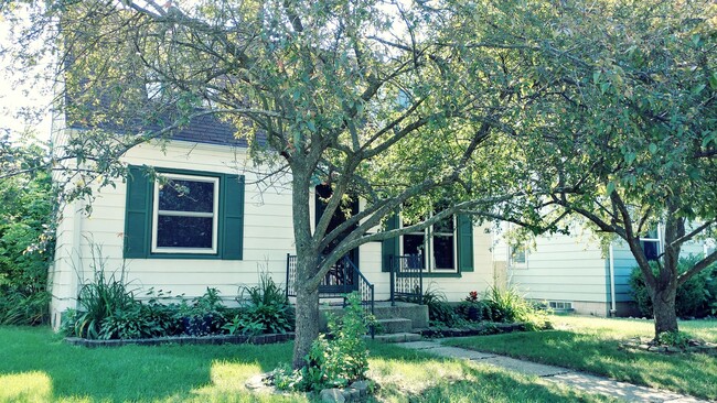 3234 N 85th St in Milwaukee, WI - Building Photo - Building Photo