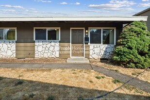 50 SE 73rd Ave in Portland, OR - Building Photo