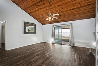 569 Arcadia Dr in Jacksonville, FL - Building Photo - Building Photo