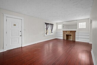 246 Louisa Ave in Ferguson, MO - Building Photo - Building Photo
