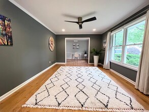 5005 N Hills Dr in Raleigh, NC - Building Photo - Building Photo