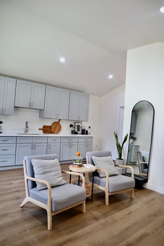8310 Greenleaf Ave in Whittier, CA - Building Photo - Building Photo