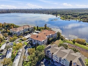 3356 Robert Trent Jones Dr in Orlando, FL - Foto de edificio - Building Photo