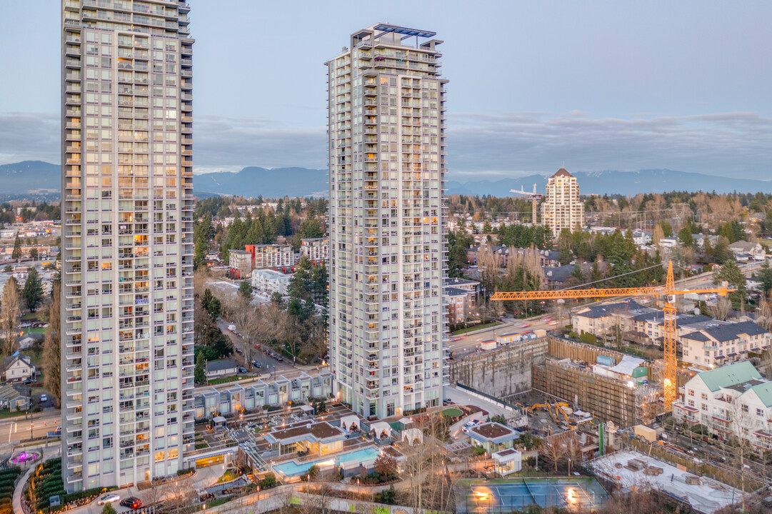 Park Avenue East in Surrey, BC - Building Photo