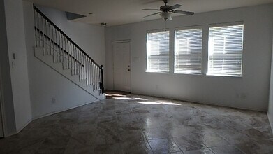1725 Kemah Village Dr in Kemah, TX - Building Photo - Building Photo