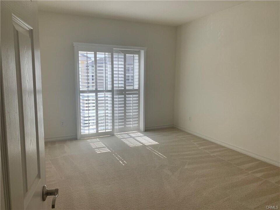 2891 Maricopa St in Torrance, CA - Building Photo