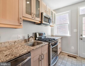 3254 Q St NW in Washington, DC - Building Photo - Building Photo