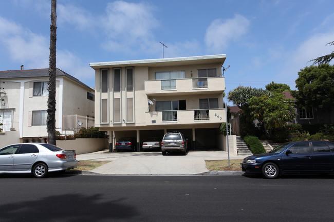 947 9th St in Santa Monica, CA - Building Photo - Building Photo