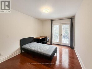 275 Estelle Ave in Toronto, ON - Building Photo - Building Photo