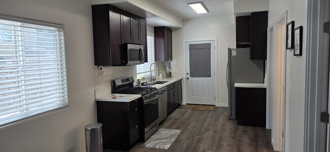 1251 Viola St in San Diego, CA - Building Photo - Building Photo