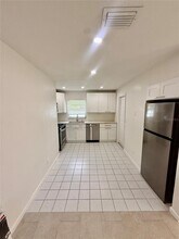 4218 Des Moines St NE in St. Petersburg, FL - Building Photo - Building Photo