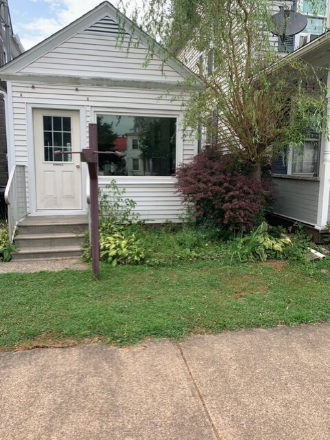 531 W Main St in Bloomsburg, PA - Building Photo