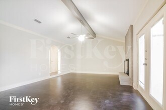 2313 March Ln in Grand Prairie, TX - Building Photo - Building Photo